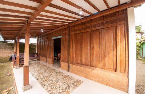 Sleman Villa | 80 m² Villa ∙ 2 bedrooms ∙ 4 guests