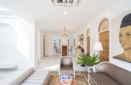 Phasi Charoen Villa | 800 m² Villa ∙ 3 bedrooms ∙ 6 guests