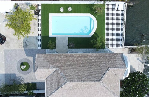 Phasi Charoen Villa | 800 m² Villa ∙ 3 bedrooms ∙ 6 guests