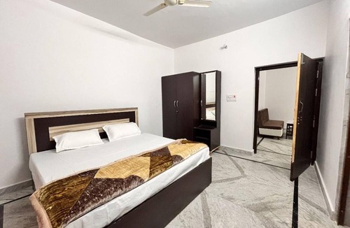 Faizabad Apartment | 84 m² Apartment ∙ 2 bedrooms ∙ 7 guests