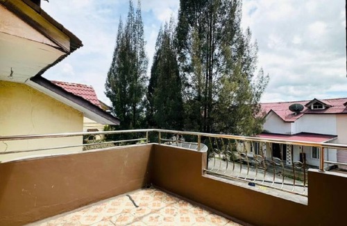 Berastagi Villa | 88 m² Villa ∙ 4 bedrooms ∙ 12 guests