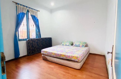 Berastagi Villa | 88 m² Villa ∙ 4 bedrooms ∙ 12 guests