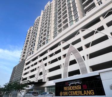 Kampung Telaga Nibong Apartment | 9-11AHomestay at 19Residence