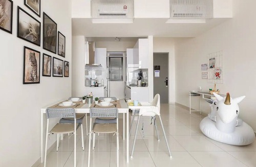 George Town Apartment | 9 min drive to city, Hightfloor city view, rooftop pool, H&C Water Purifier