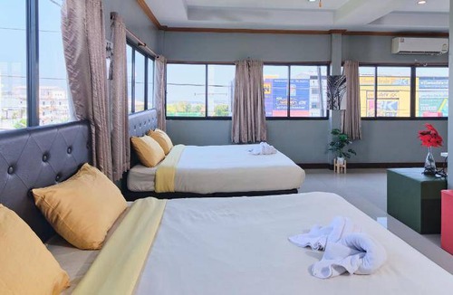 Racha Thewa Apartment | 90 m² Serviced apartment ∙ 127 guests