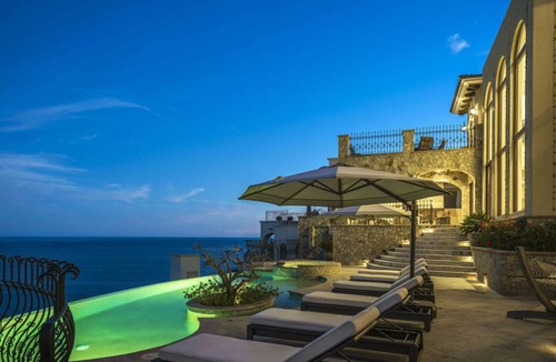 Rancho Cerro Colorado Villa | 922 m² Villa ∙ 6 bedrooms ∙ 16 guests