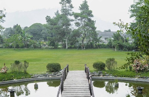 Lembang Villa | 9999 m² Villa ∙ 6 bedrooms ∙ 30 guests