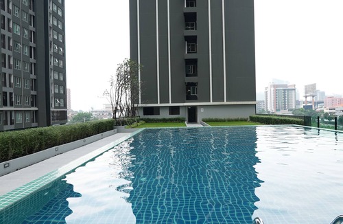 Bang Na Apartment | A charming one-bedroom a condo near the BTS
