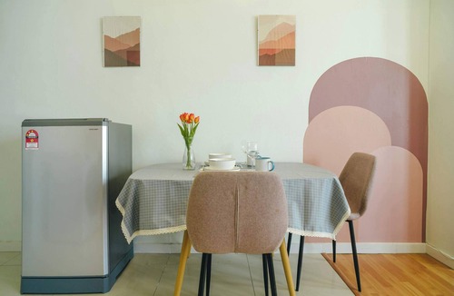 Kuala Lumpur City Centre Apartment | A Cozy & Comfy Studio in KLCC with KL Tower View