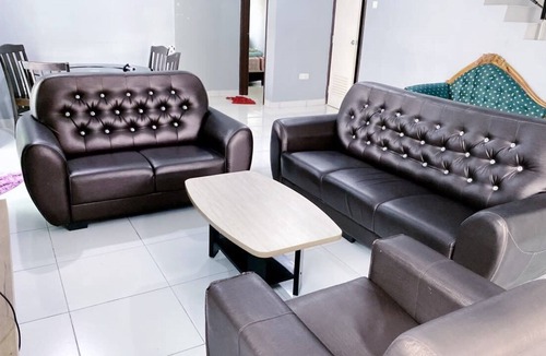 Tebrau House | A Cozy & Lovely 4BR Home with Private Pool