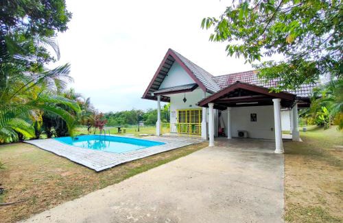 Alor Gajah Villa | A’famosa Villa D’amour