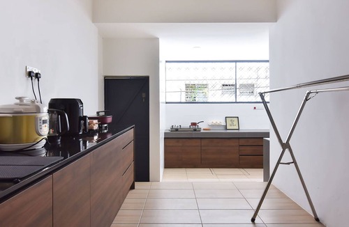 Kuala Lumpur House | A Modern 3BR Home Near MRT, Sunway Medical Centre