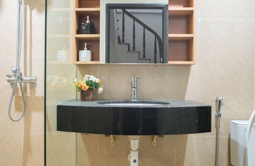 Ngoc Khanh Condo | A private bedroom condo in perfect Hanoi with cool AC comfort