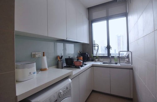 Kuala Lumpur City Centre Apartment | A Stylish 2BR Home, 5min walk to KLCC