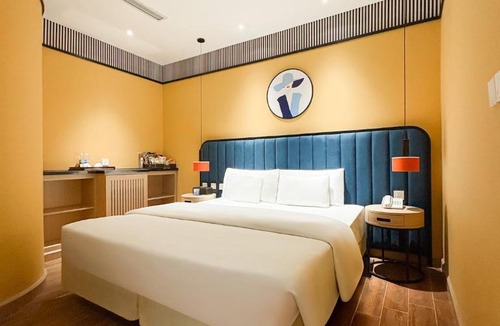 Hai Ba Trung Hotel | A25 Premium Hotel - 130 Bà Triệu