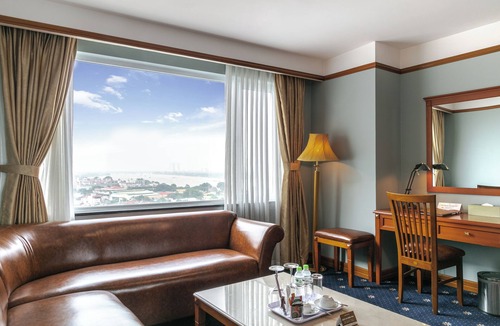 Hai Ba Trung Hotel | A25 Signature Hotel