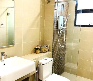 Shah Alam House | A43 near Setia City Convention Centre & Bukit Raja