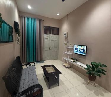 Bandar Mutiara House | Abg Long Fadhil Homestay