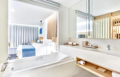 Hua Hin Hotel | Ace of Hua Hin Resort - SHA PLUS