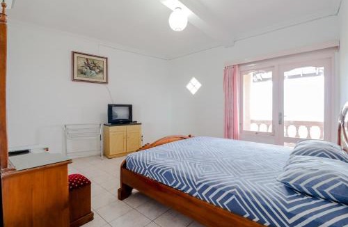 Kretek Hotel | Adinda Beach Hotel and Villa