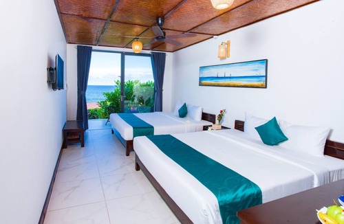 Ke Ga Hotel | Adora Bay Ke Ga Beach Resort - Onsite Water Park