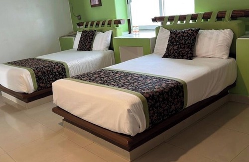 Juarez Hotel | Adorable Superior Room Perfect for Families Near Medano Beach – Walk Nearby