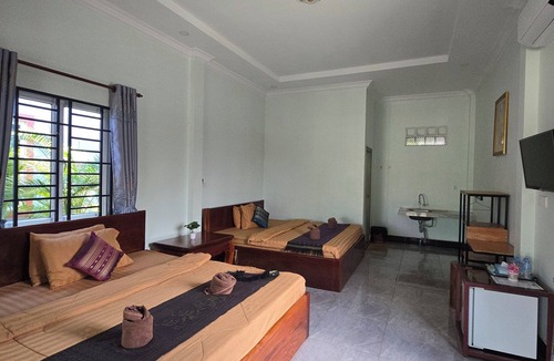 Kampot House | AHHA Bungalow Kampot