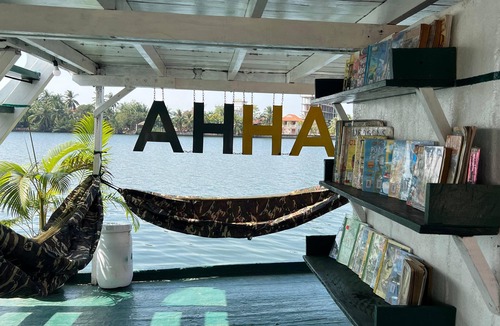 Santuk Boat Rental | AHHA Floatel Kampot