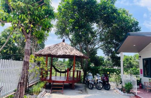Cua Can Village House | AHK Garden House, a modern house, near the beach