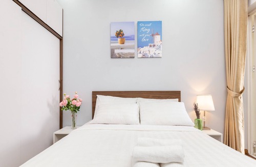 Tan Binh Apartment | ♥ AIRPORT APT♥ 2BR☆POOL GYM☆AIRY SPACE