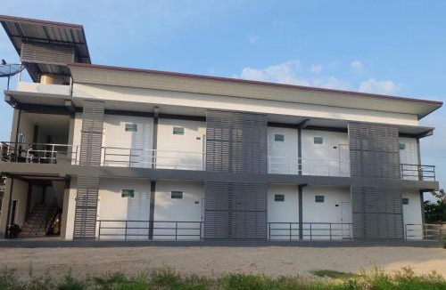 Ban Bo Han Apartment | Airport Pearl Residence