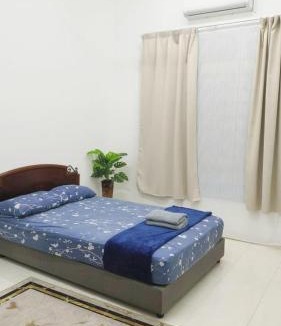 Kampung Jelatang House | Al-Una Homestay