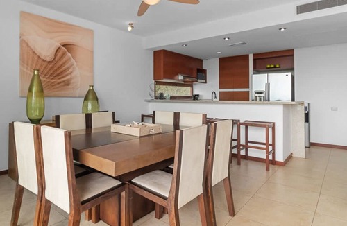 La Cruz de Huanacaxtle Apartment | Alamar 306 - Oceanview Condo w Beach Club Access