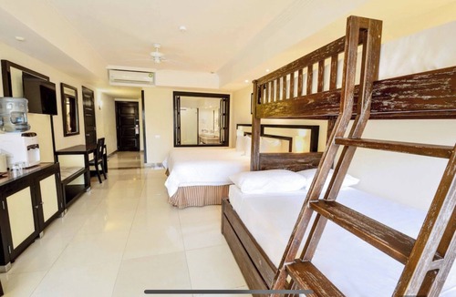 Playacar Zona Hotelera Resort | All-Inclusive on the beach with VIP ACCESS Family Rivera Suite !