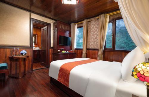 Ha Long Boat Rental | Amanda Legend Cruise 5 Cabin on Ha Long