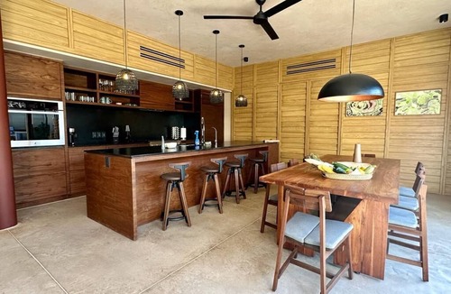 San Jose del Cabo Resort | Amazing, 3br contemporary Acre Resort Hacienda with private pool and hot tub.