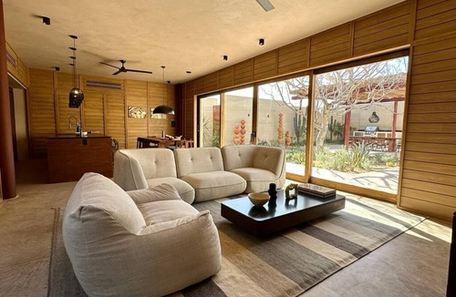 San Jose del Cabo Resort | Amazing, 3br contemporary Acre Resort Hacienda with private pool and hot tub.