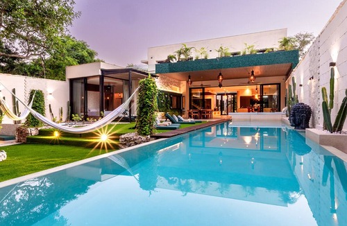 Playacar Fase II House | AMAZING 7 BEDROOM VILLA UP TO 21 GUESTS - 5 MIN FROM THE BEACH BY CAR