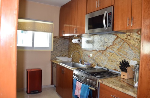 Punta Cancun Condo | Amazing Beach Front Apartment, 3 BDRMS, 3 Baths, Sleeps 8,