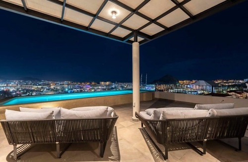 Centro Apartment | Amazing Studio - Terrace Overlooking the Marina