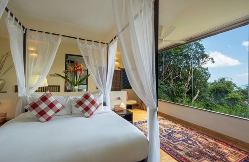 Pantai Tengah Resort | Ambong Rainforest Retreat