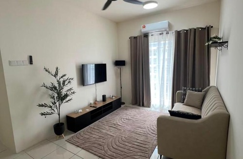 Ijok Apartment | Amjad Homestay Puncak Alam Musllims Only