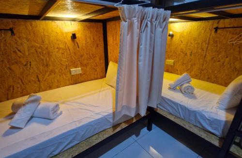 Historic George Town Hotel | Amore Stay by BNB4U Love Lane, Penang