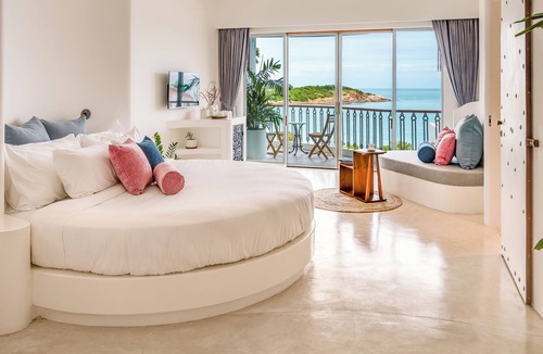 Moo 5 Resort | Ampersand Resort