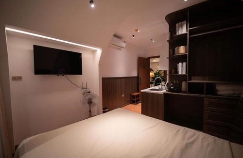 Van Mieu Hotel | Amsphere Homestay & Restaurant