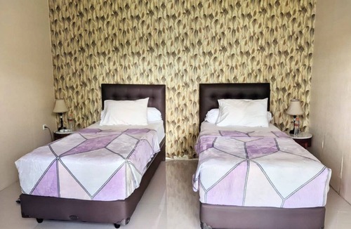 Waingapu Hotel | Amuya Home Stay