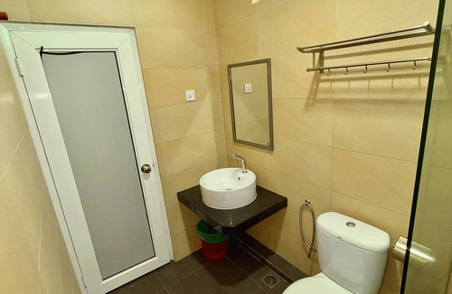 Lubok Buaya Hotel | Amzar Motel Cenang