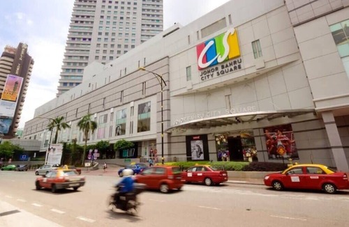 Central District Apartment | An Airy & Cozy 3BR Suite in Danga Bay FREE Parking