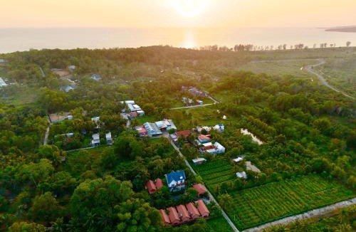 Ong Lang House | AnAn Boutique Bungalows with Private Kitchen