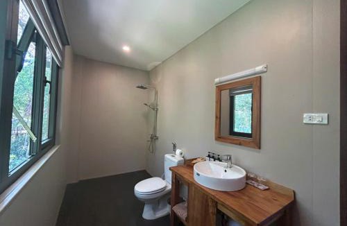 Ong Lang Resort | Ancarine Beach Resort